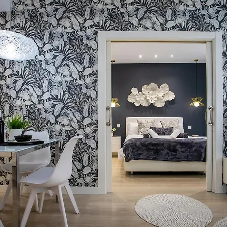 Apartment Spacio Menina By Unique